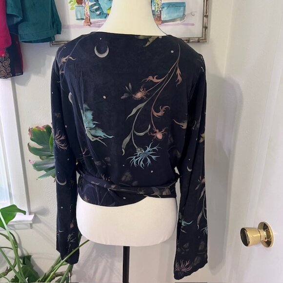 Disturbia Wrap Top - Picture 3 of 3